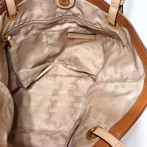 Michael Kors Caramel Tote - Picture 14 of 16